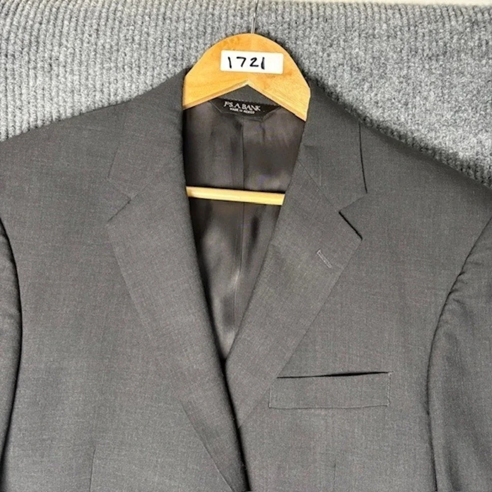 Jos A Bank Men Charcoal Wool Suit Blazer Jacket 40R‎ Classic Business Formal